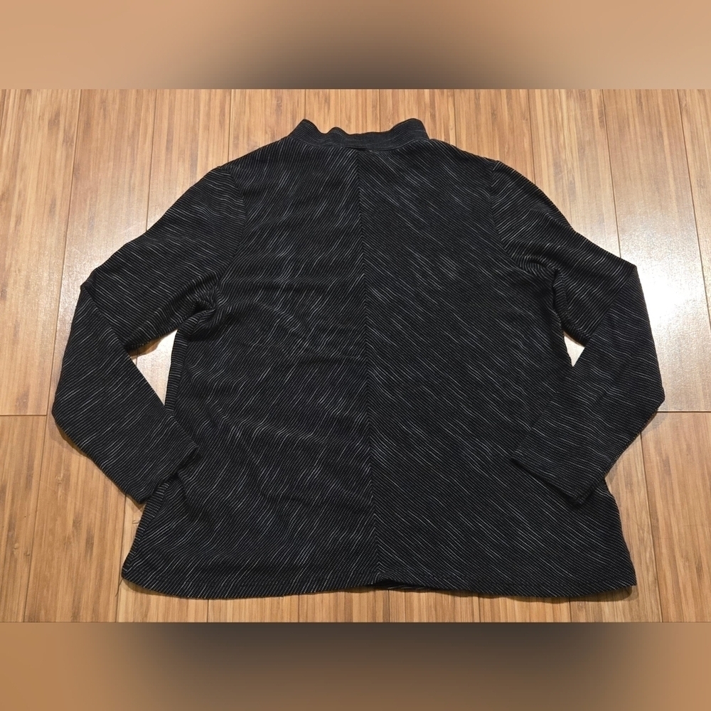 Zara Black & White Patterned Top